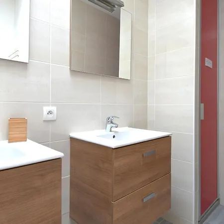 Ferienhaus Maison Conviviale Pour 8 Avec Jardin A *